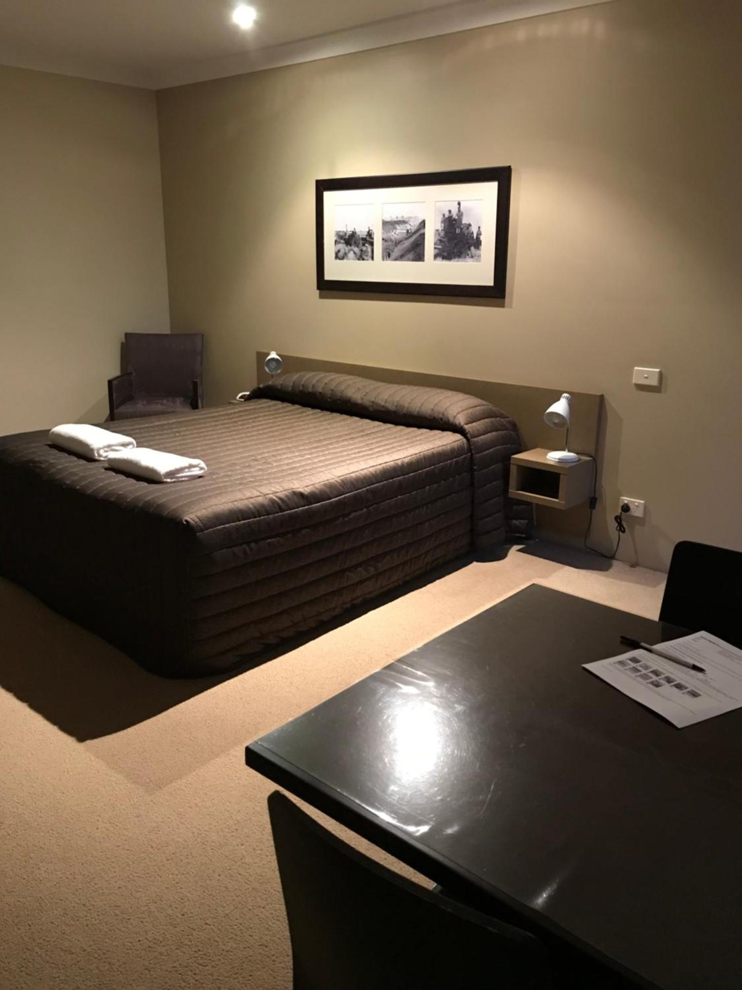 Inn The Kidman Wayside 4*