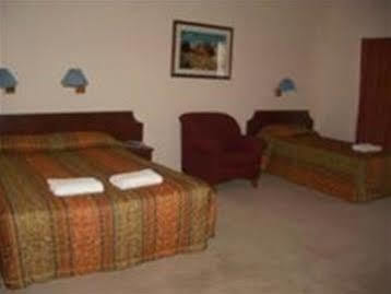 Inn The Kidman Wayside 4*